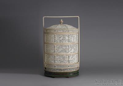 图片[3]-Ivory four-tiered food carrying case in openwork relief, second half of 18th century to early 19th century-China Archive